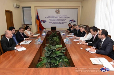 Министр охраны природы РА принял делегацию представителей дипломатического корпуса стран ЕС в Армении