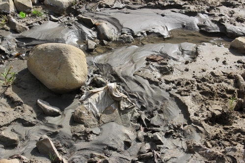 Хвосты Техутского хвостохранилища вливаются в реки Шнох и Дебед: инспекция отправились по следам сигнала тревоги