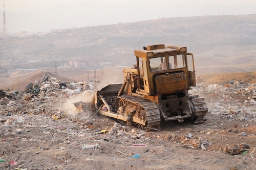 Nubarashen Landfill Smell Threatens to Health, Residents Presented the Problem to First Deputy Mayor