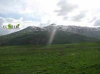 Environmental Activists Hiking to Amoulsar