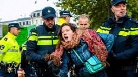 Полиция Лондона задержала 276 активистов движения Extinction Rebellion