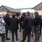 Жители не разрешают горнякам зайти в муниципалитет Урута