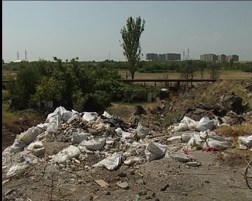 Министерство охраны природы откликнулось на сигнал тревоги Эколур, предложив в течении 2-3 дней очистить мусор в районе Малатия –Себастия