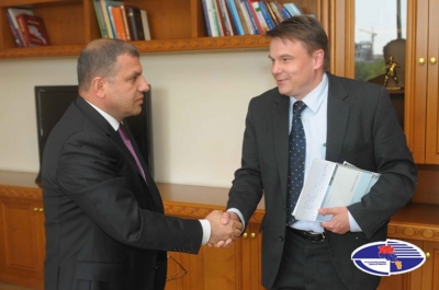 ՀՀ բնապահպանության նախարար Արամայիս Գրիգորյանն ընդունել է KfW բանկի տարածաշրջանային ղեկավար Լարս Օերմանին
