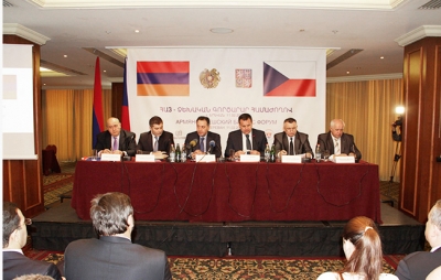 Карен Чшмаритян приглашает чехов сделать инвестиции в сфере возобновляемой энергетики в Армении