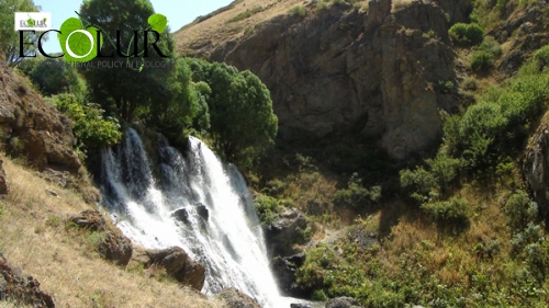 В дневное время малая ГЭС больше не будет забирать воду у водопада Шаки