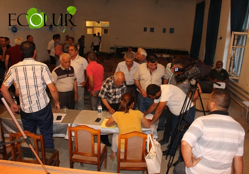 Hot Hearings around Gladzor Mine: Gladzor and Vernashen Again Voted against Mining (Photos)