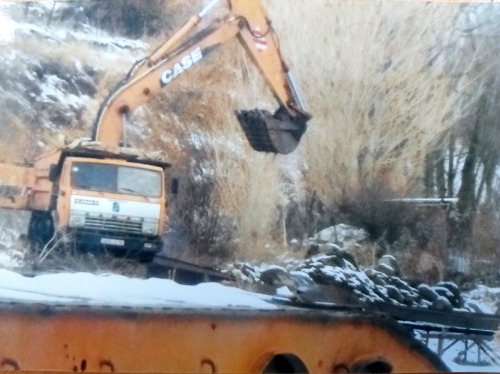 Alarm Signal: “Shant-Seyran” LLC Destroying Martuni Riverbed Flowing into Lake Sevan – Digging Sand Out and Breakstone